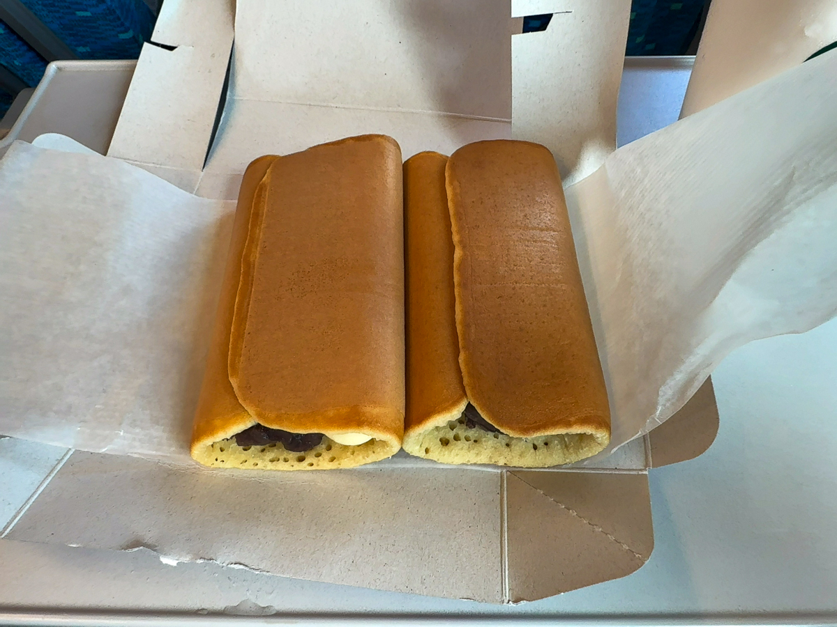 豊橋駅に行くと神スイーツの「あんまき」を買っちゃうんですわ・・・