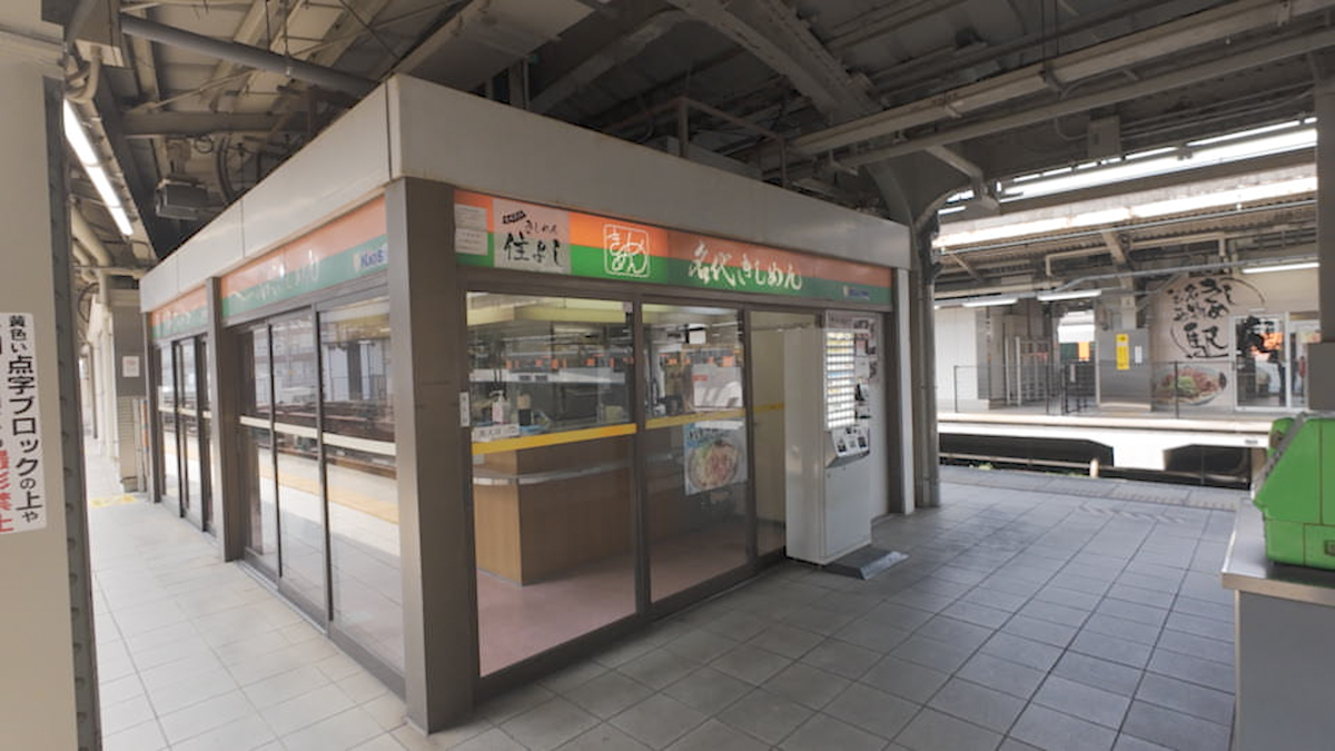 名古屋でのモーニングは名古屋駅構内の「きしめん」とさせていただきたい。