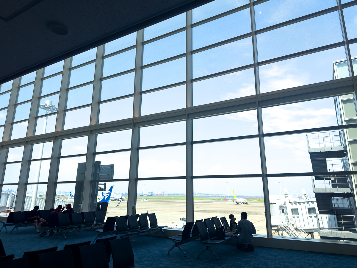 羽田空港の47番搭乗口、遠すぎて草