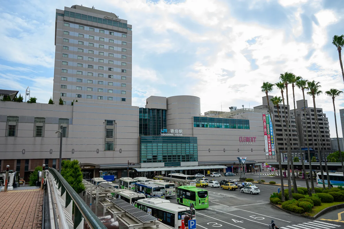 Good Morning,Tokushima Station/早朝、徳島駅から新町川へ征く